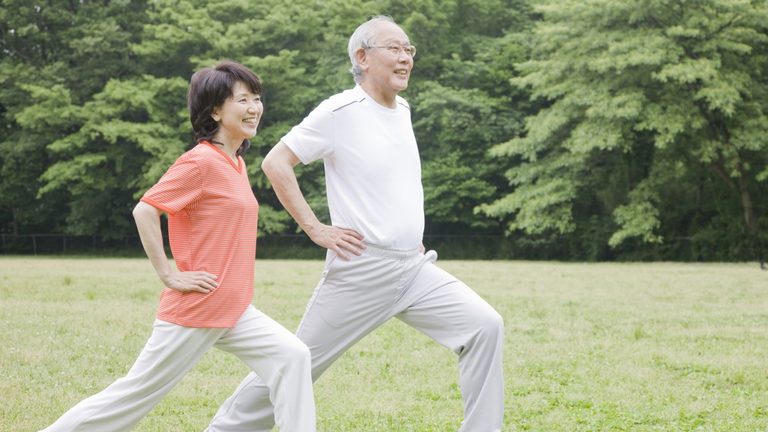 Sống thọ khỏe mạnh là điều ngày càng được quan tâm